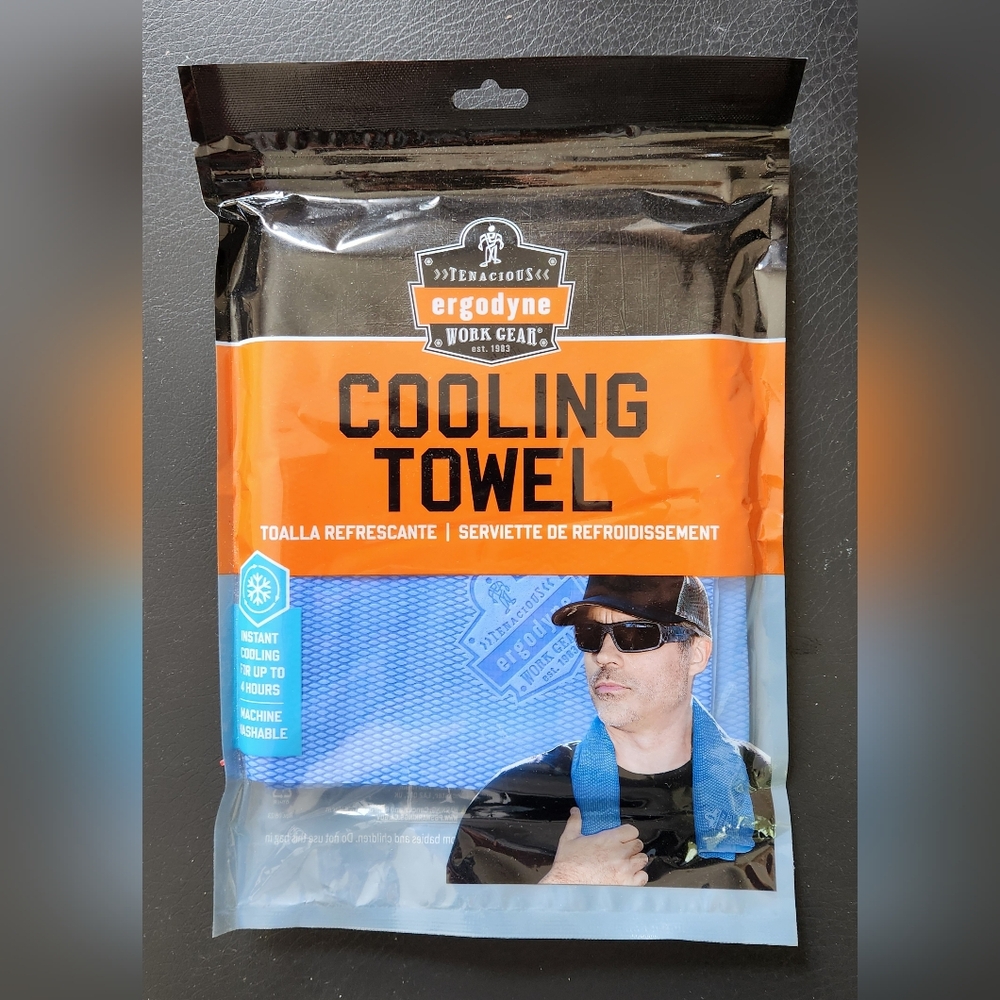 ERGODYNE WORK GEAR COOLING TOWEL NEW!